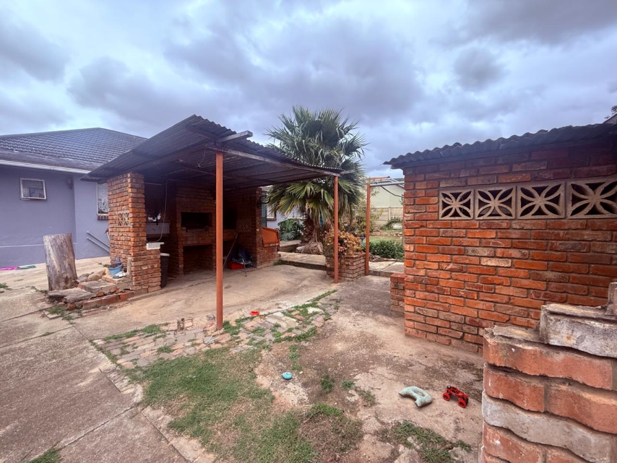3 Bedroom Property for Sale in Bothasrus Eastern Cape